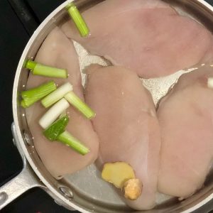 Perfect Poached Chicken Breasts | cookglobaleatlocal.com
